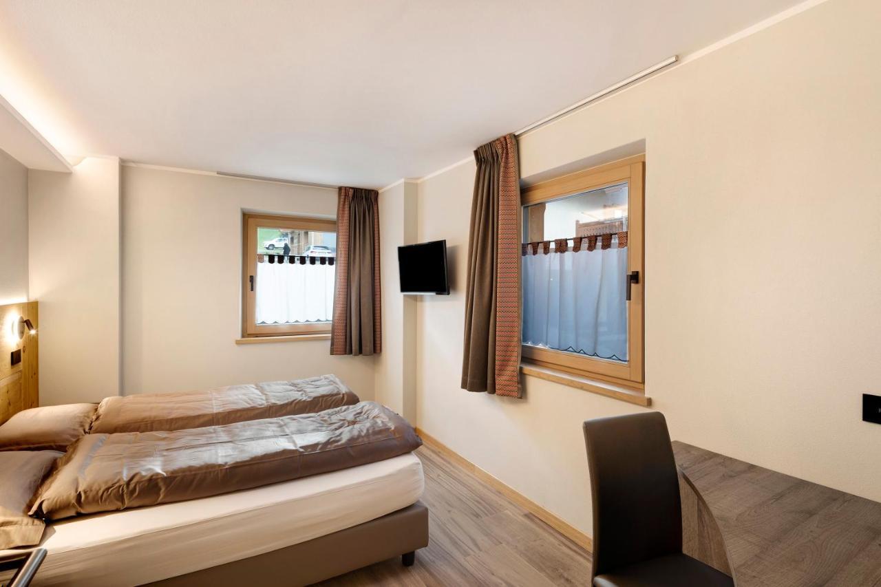 Snow Mountain Planet Suite House Livigno Extérieur photo