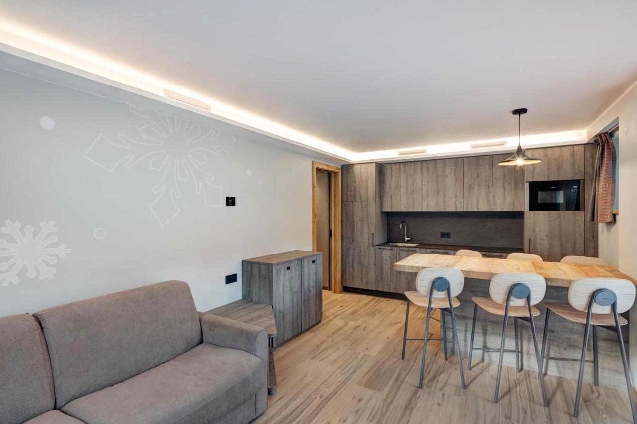 Snow Mountain Planet Suite House Livigno Extérieur photo